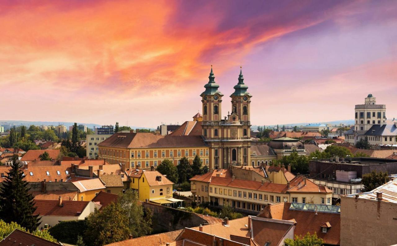 Pr Apartman Eger Exteriér fotografie