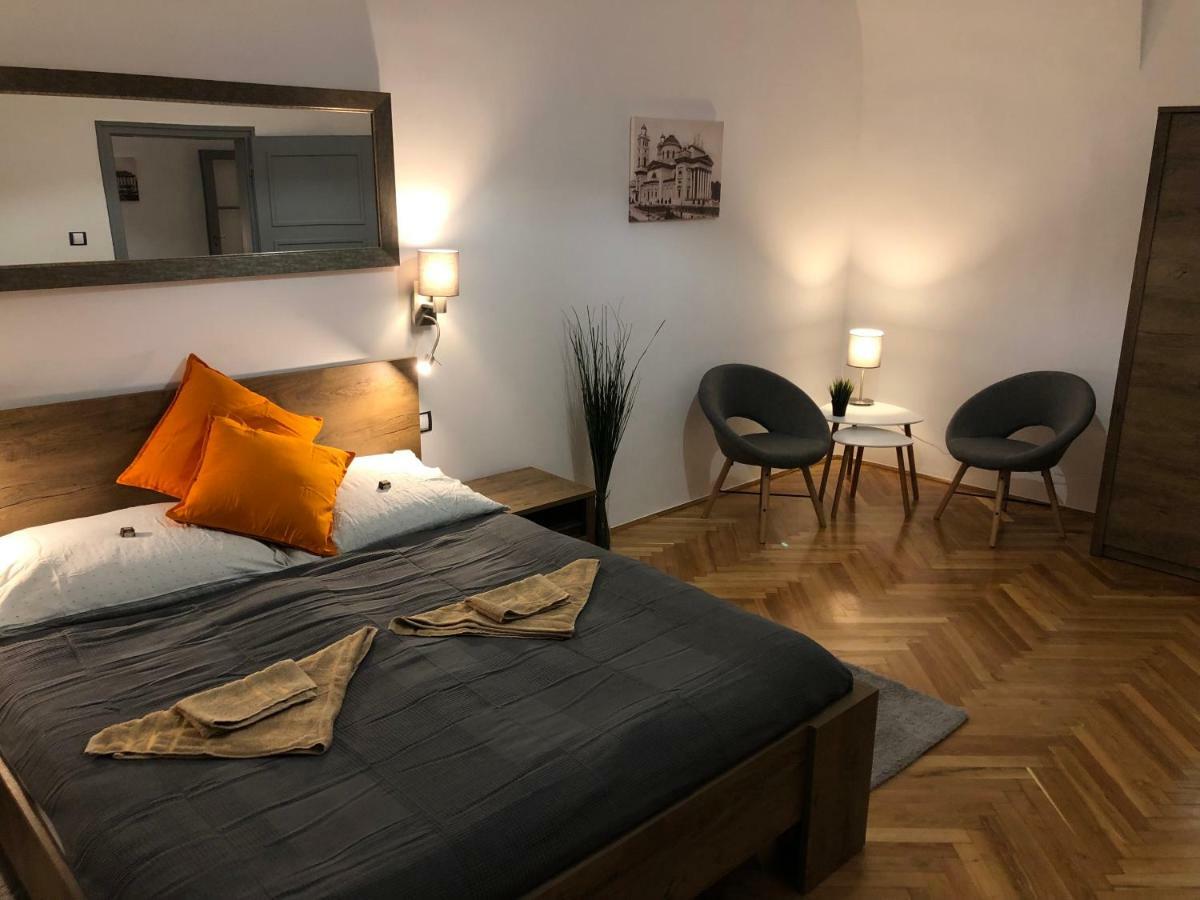 Pr Apartman Eger Exteriér fotografie